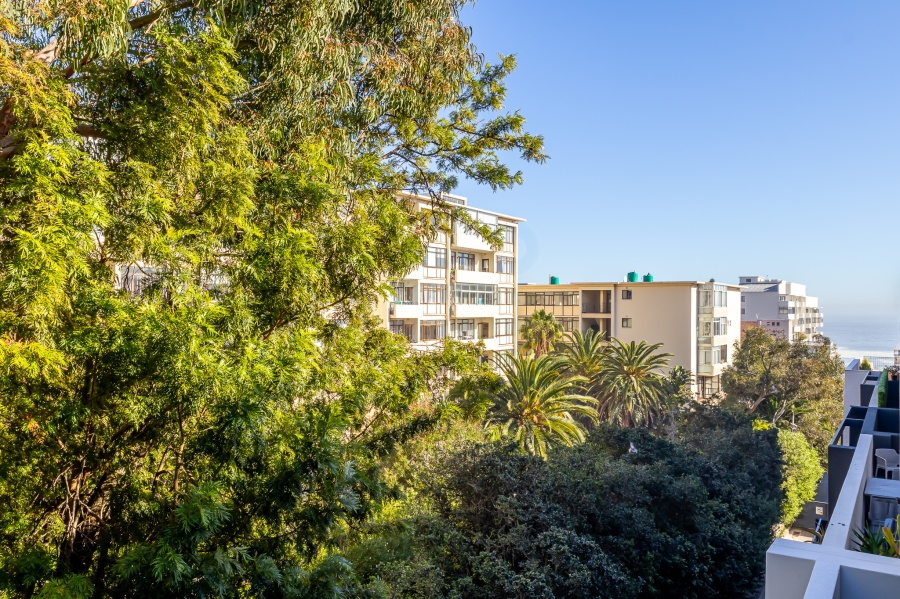 To Let 2 Bedroom Property for Rent in Sea Point Western Cape